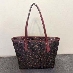 NWOT Coach Star Print City Tote